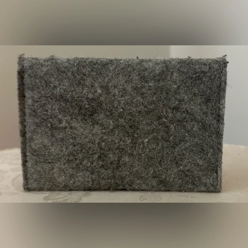 Grey Wallet With Black Snap